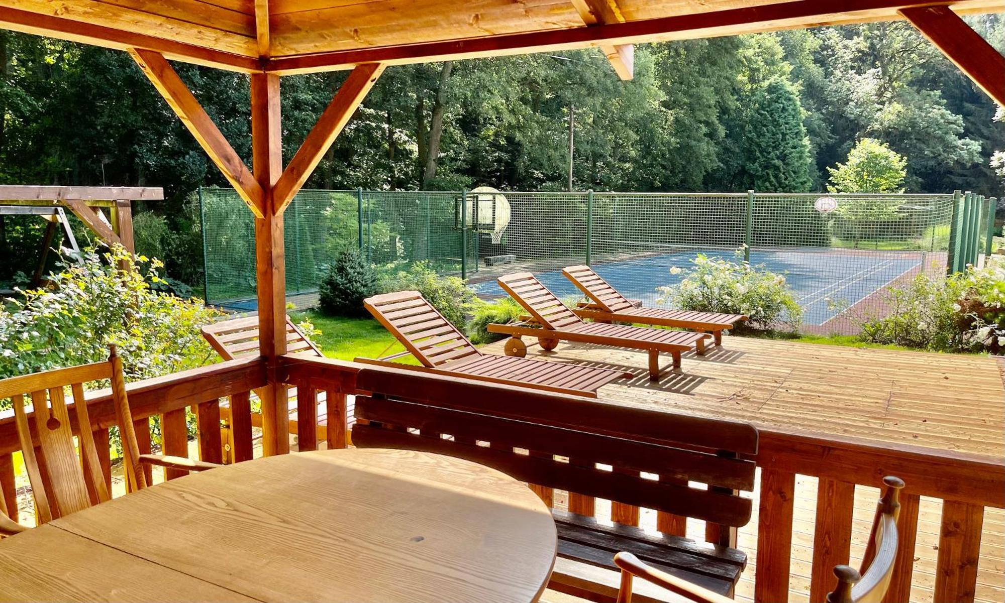Penzion Kokorin Forest Villa Konradov Exterior foto