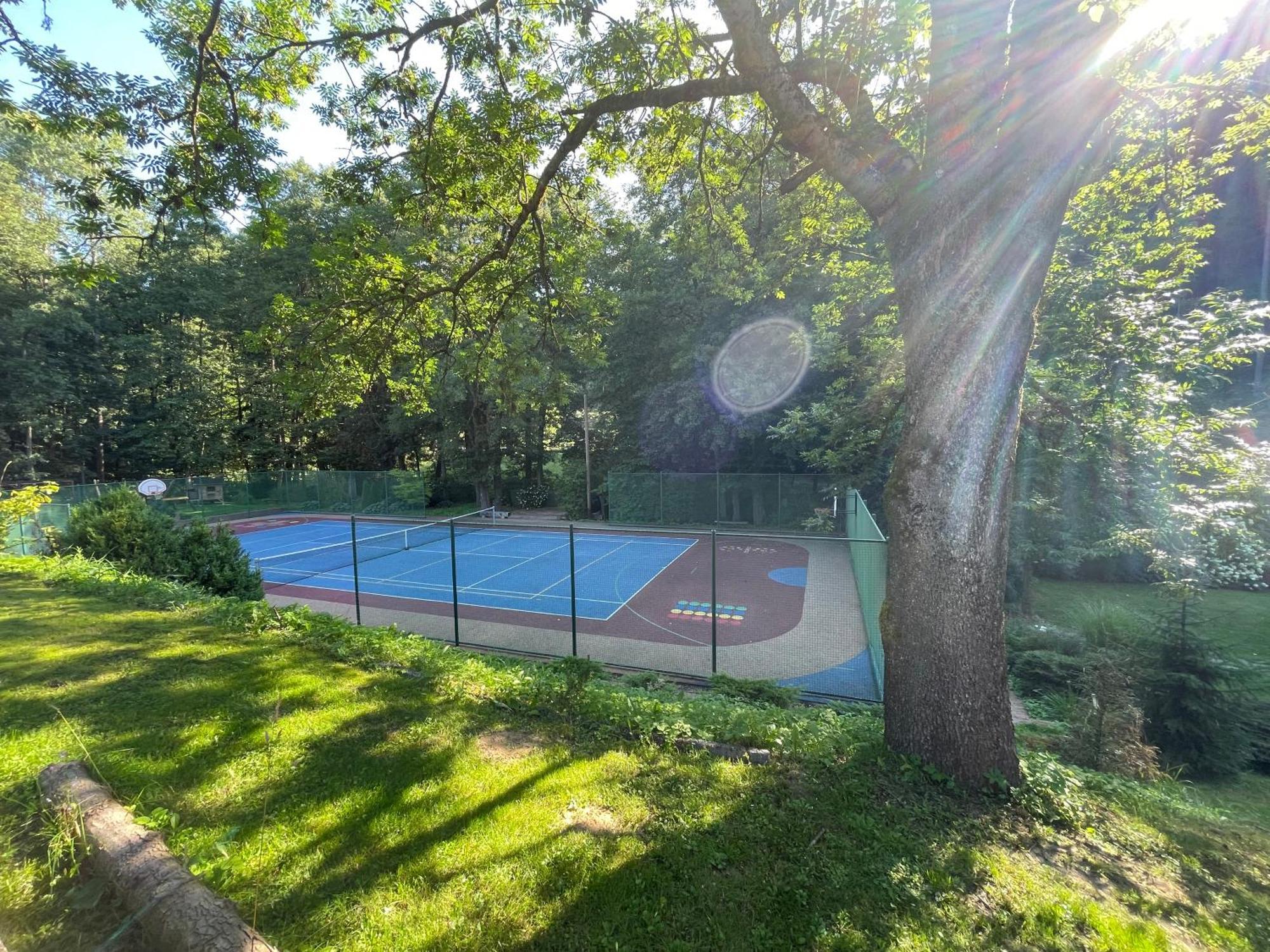 Penzion Kokorin Forest Villa Konradov Exterior foto